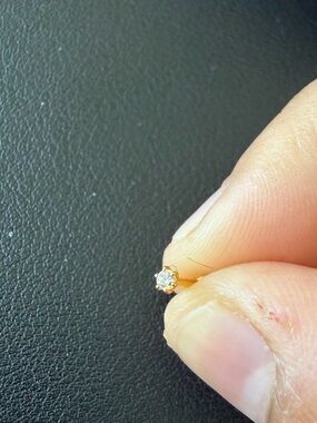 22KT Gold - Clear Stone Single Stud Helix Earring